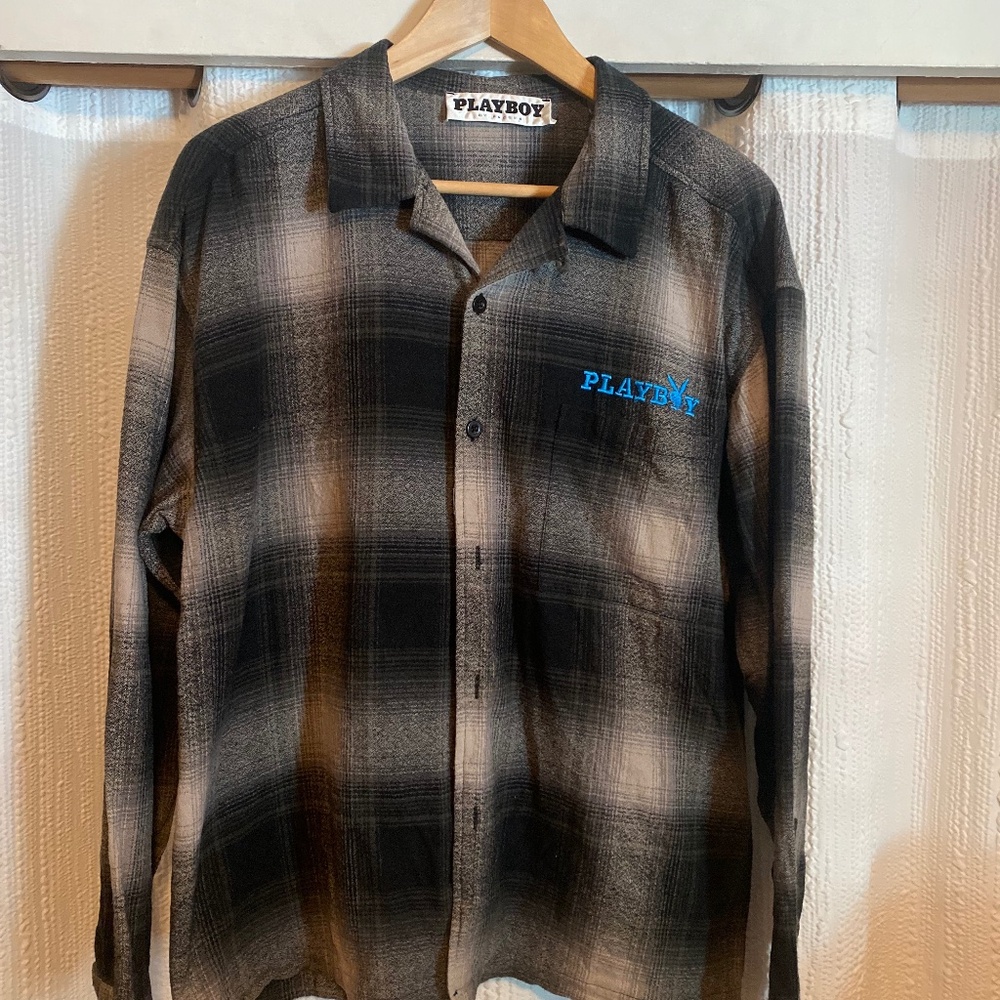 Playboy Pacsun Flannel Black Gray Buttoned Long Sleeve Plaid Size L 100% Cotton